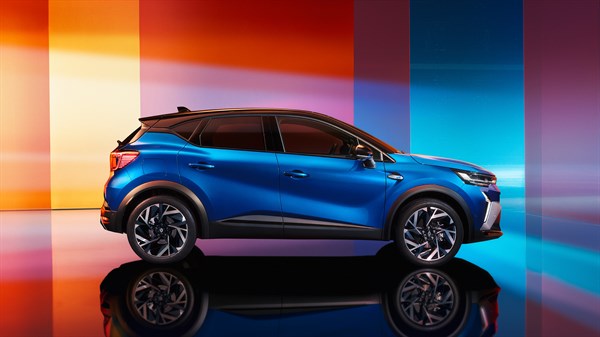 FOTA - Renault Captur E-Tech full hybrid