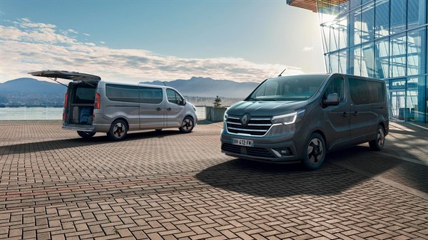 Renault Trafic SpaceClass - calandre chromée