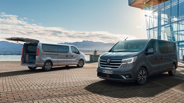 Renault Trafic SpaceClass - calandre chromée