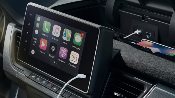 Renault Trafic SpaceClass - smart cockpit