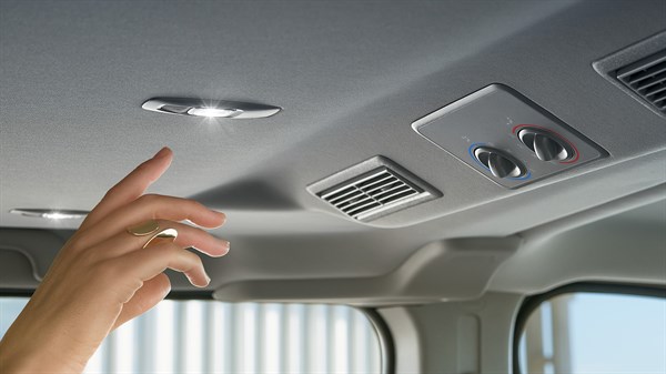 Renault Trafic SpaceClass - éclairage individuel LED