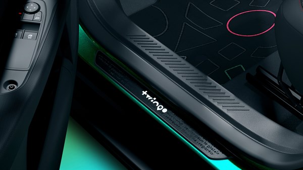 seuils de porte éclairés Twingo - Renault Twingo E-Tech électrique