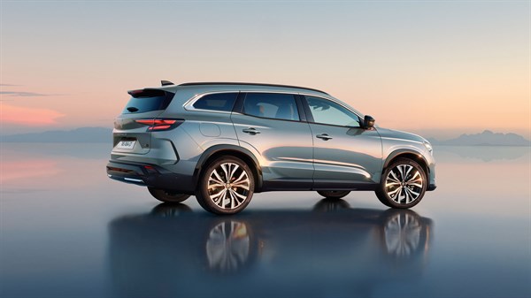 LOA - financement et services - Renault Espace E-Tech full hybrid