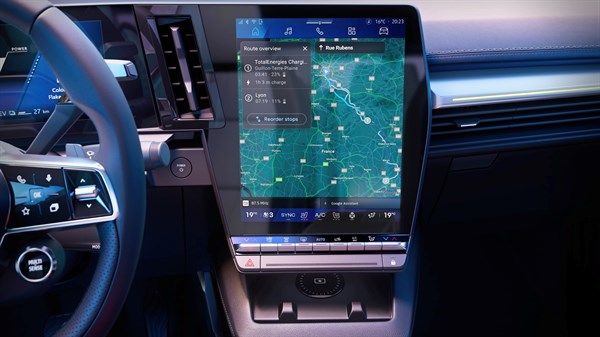 recherche de bornes avec openR link - Renault Scenic E-Tech électrique