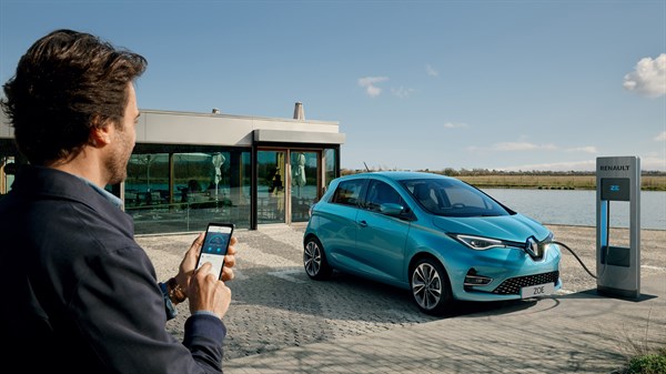 Renault ZOE borne de recharge et application de recharge